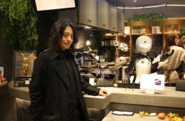 Quán cà phê robot cho phép làm việc từ xa