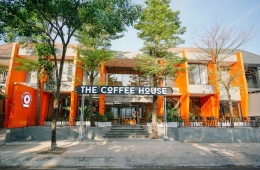 The Coffee House đang ở đâu?