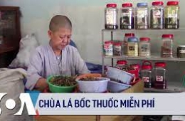 Chùa Lá bốc thuốc miễn phí