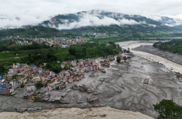 Thảm họa sụp đổ tảng băng tại vùng núi cao Himalaya (khu vực biên giới Nepal - Tây