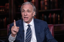 Ray Dalio: Thế giới đang đối mặt với sự sụp đổ "chỉ có một lần trong đời" về trật tự kinh tế