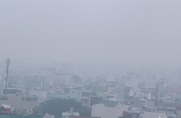 TP.HCM chìm trong sương mù đến tận trưa