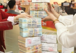 Lãi suất mới: Thực tế và dự báo